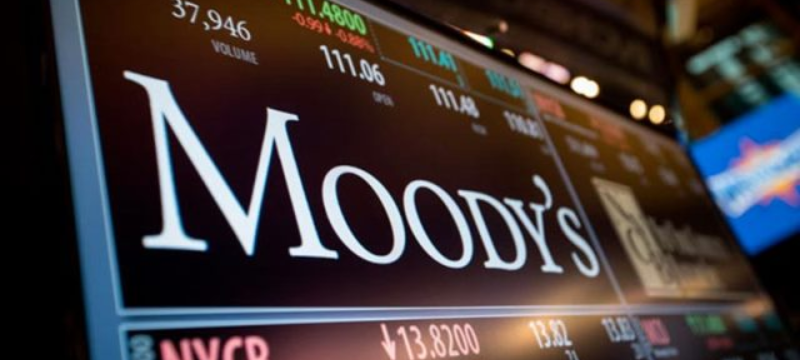 tipo de cambio, fortalecimiento del dólar, noticias de frente comercial, negociaciones comerciales, Reino Unido, China, acuerdos de inversión, Oriente Medio, defensa estadounidense, índice de confianza del consumidor, Universidad de Michigan