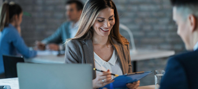 organización financiera, éxito empresarial, registro de ingresos y gastos, software de contabilidad