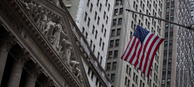 dólar semana, empleo EE.UU., cierre parcial Gobierno, ISM Manufacturero, actividad económica, crecimiento económico, empleo débil, inflación EE.UU., tasas de interés, Fed, impacto inteligencia artificial, economía en expansión, datos de empleo, revisiones de datos, expectativas de tasas, mercado cambiario